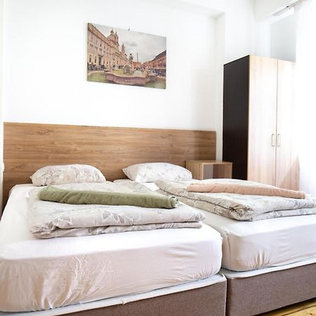 En-Suite Rooms: Novа Guesthouse In Sofia Center Dış mekan fotoğraf