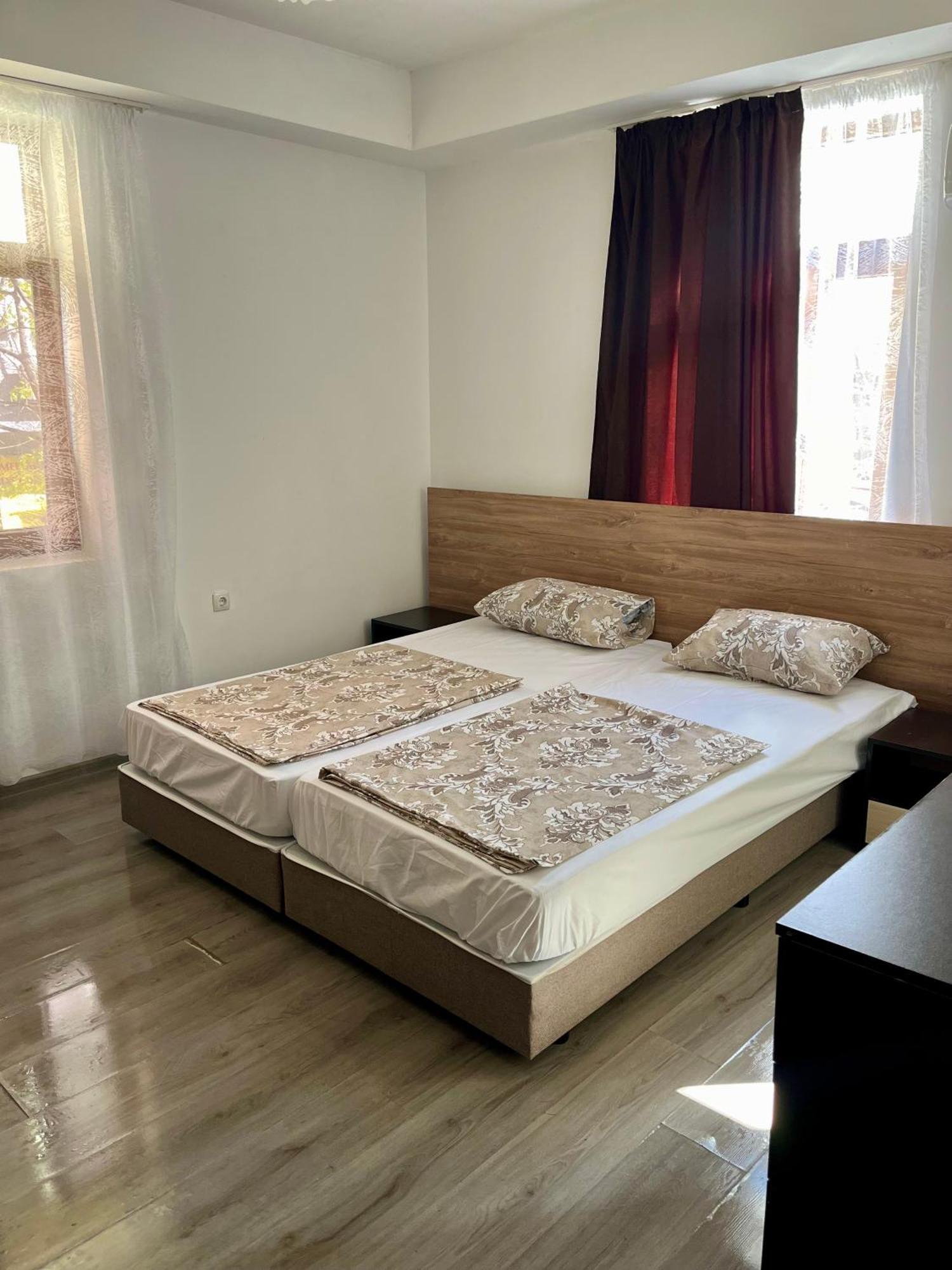 En-Suite Rooms: Novа Guesthouse In Sofia Center Dış mekan fotoğraf