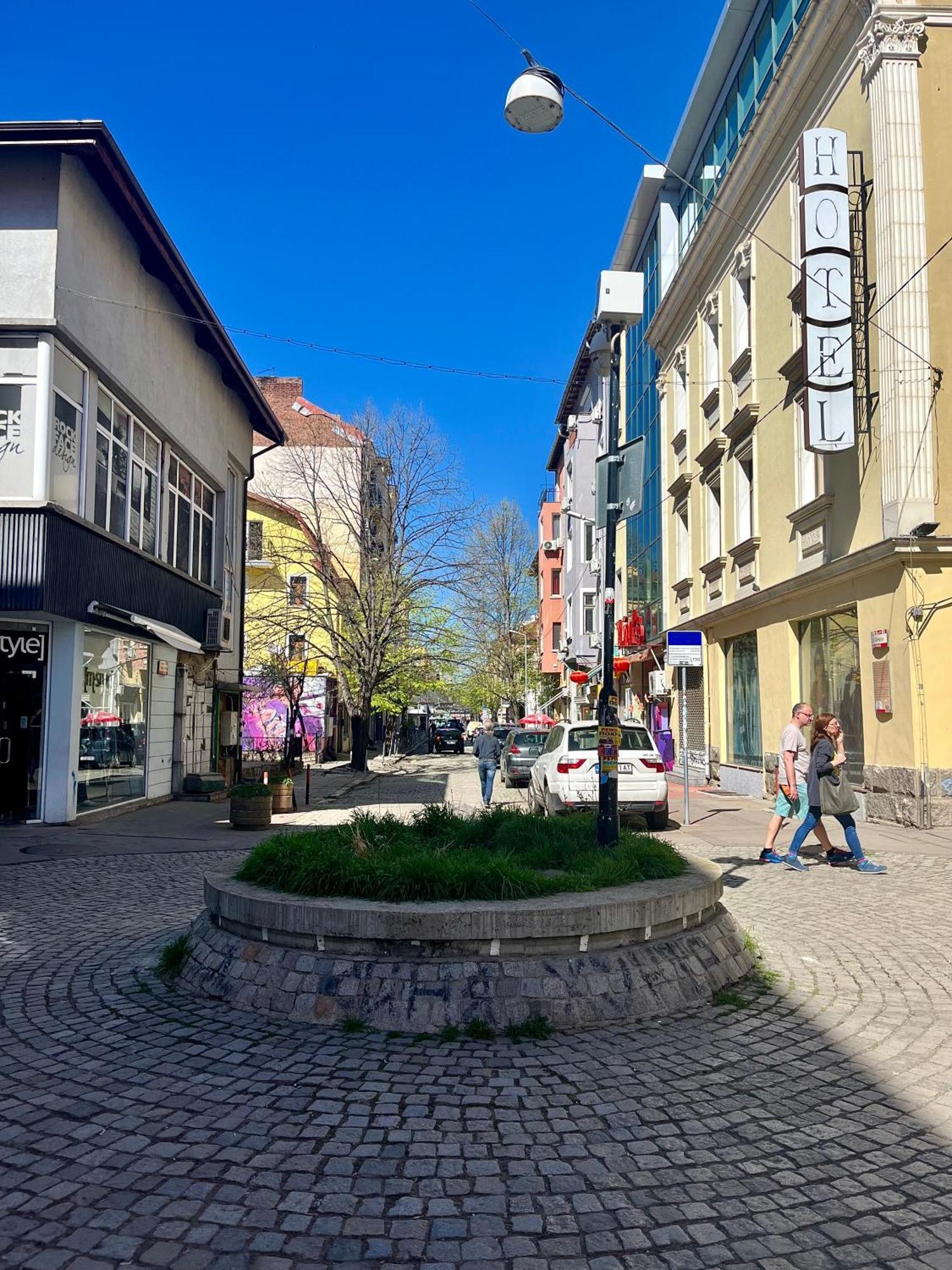 En-Suite Rooms: Novа Guesthouse In Sofia Center Dış mekan fotoğraf