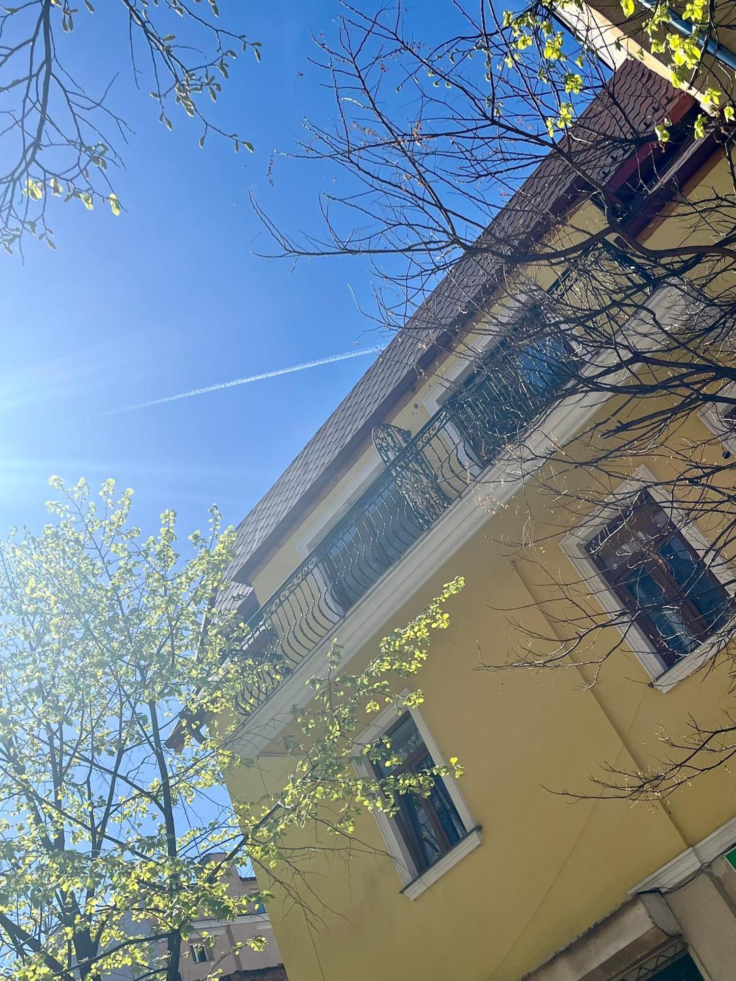 En-Suite Rooms: Novа Guesthouse In Sofia Center Dış mekan fotoğraf