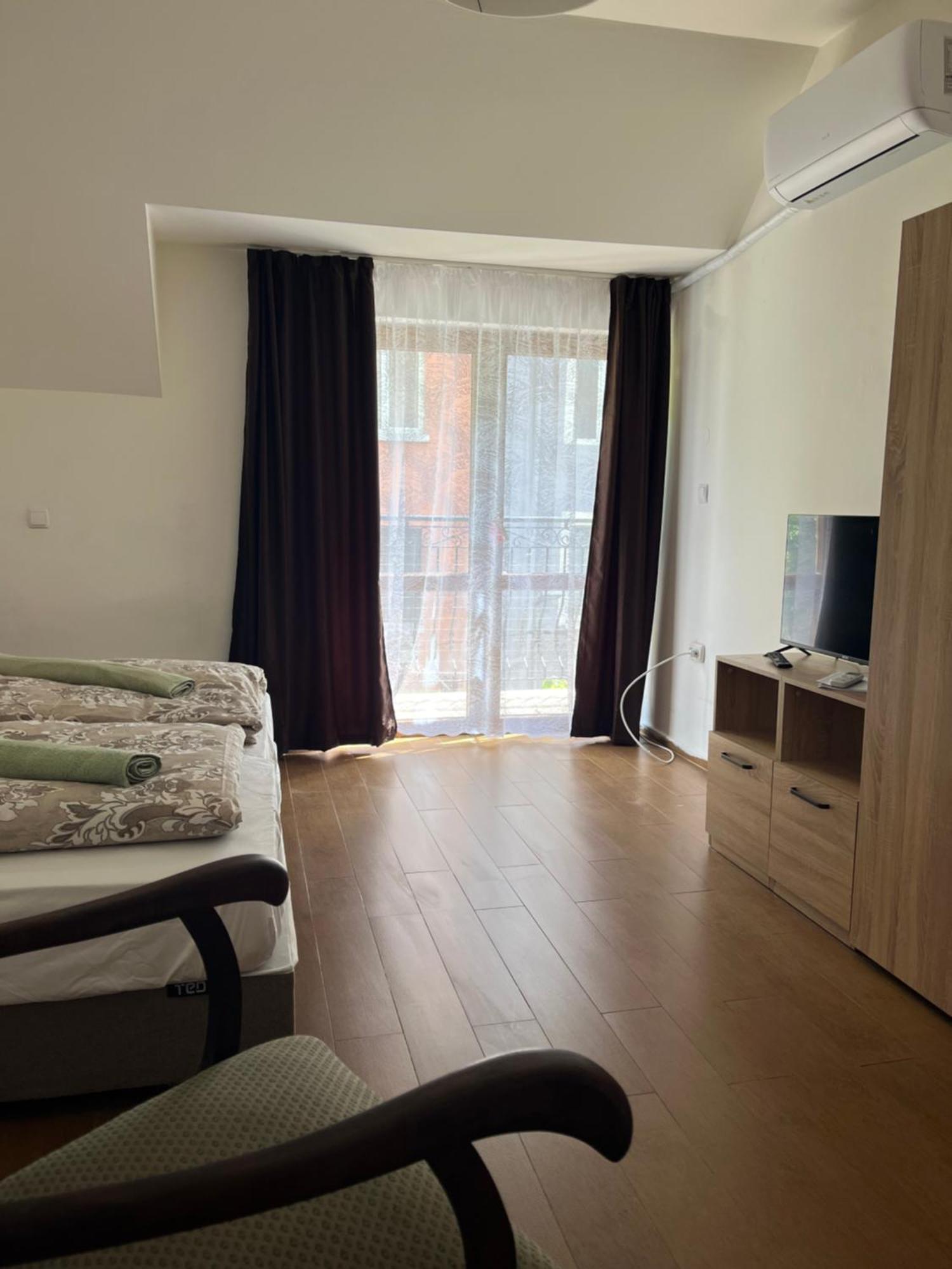 En-Suite Rooms: Novа Guesthouse In Sofia Center Dış mekan fotoğraf