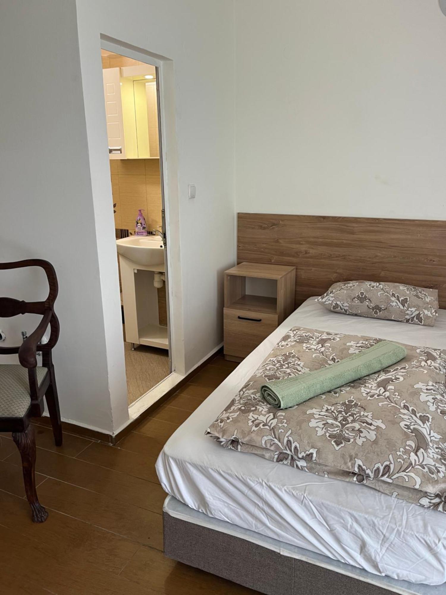 En-Suite Rooms: Novа Guesthouse In Sofia Center Dış mekan fotoğraf