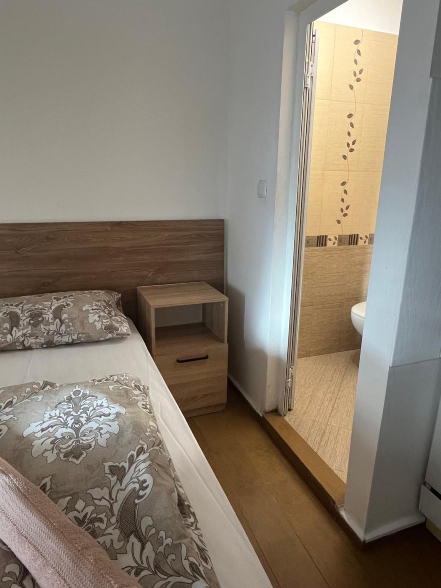 En-Suite Rooms: Novа Guesthouse In Sofia Center Dış mekan fotoğraf