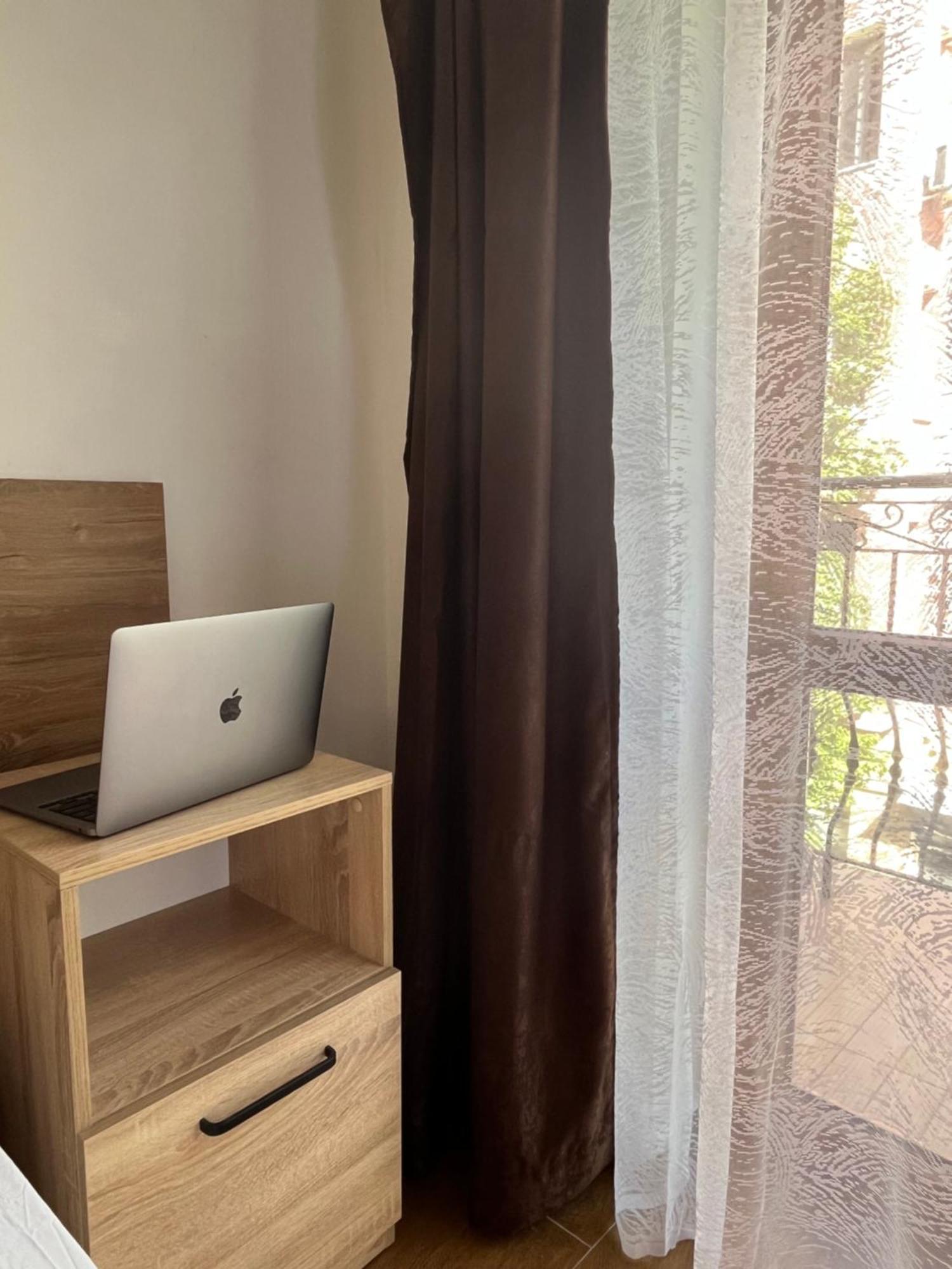 En-Suite Rooms: Novа Guesthouse In Sofia Center Dış mekan fotoğraf