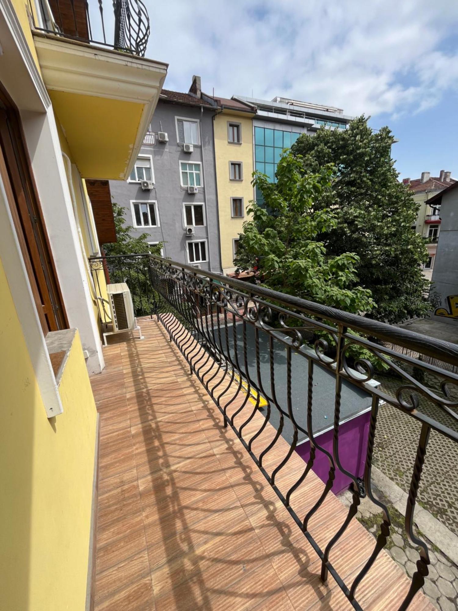 En-Suite Rooms: Novа Guesthouse In Sofia Center Dış mekan fotoğraf