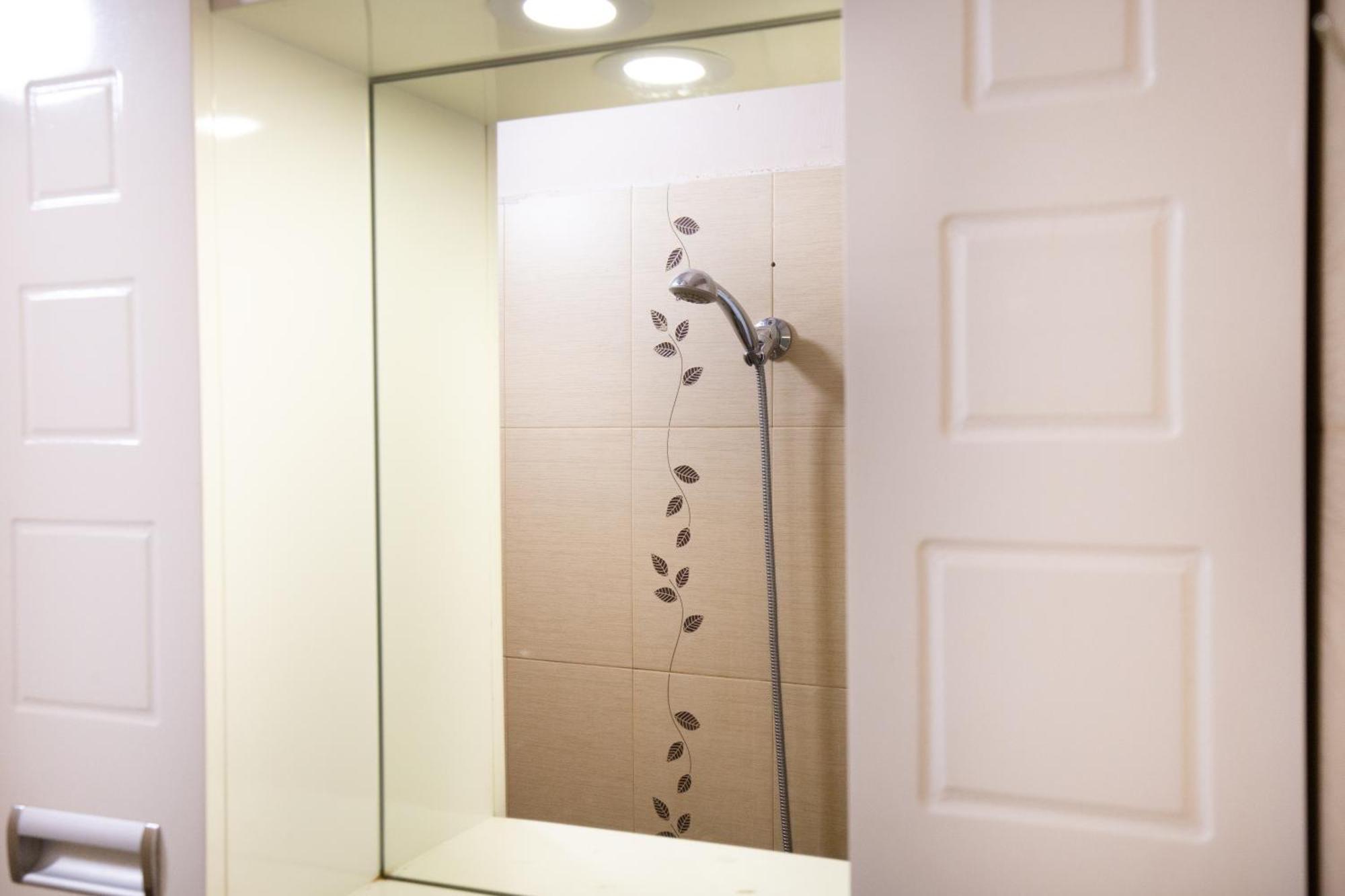 En-Suite Rooms: Novа Guesthouse In Sofia Center Dış mekan fotoğraf
