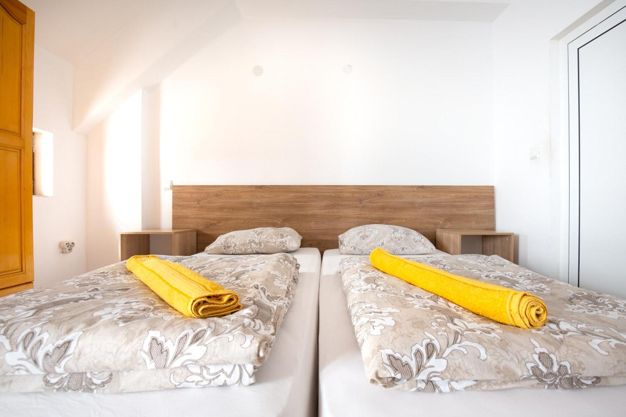 En-Suite Rooms: Novа Guesthouse In Sofia Center Dış mekan fotoğraf