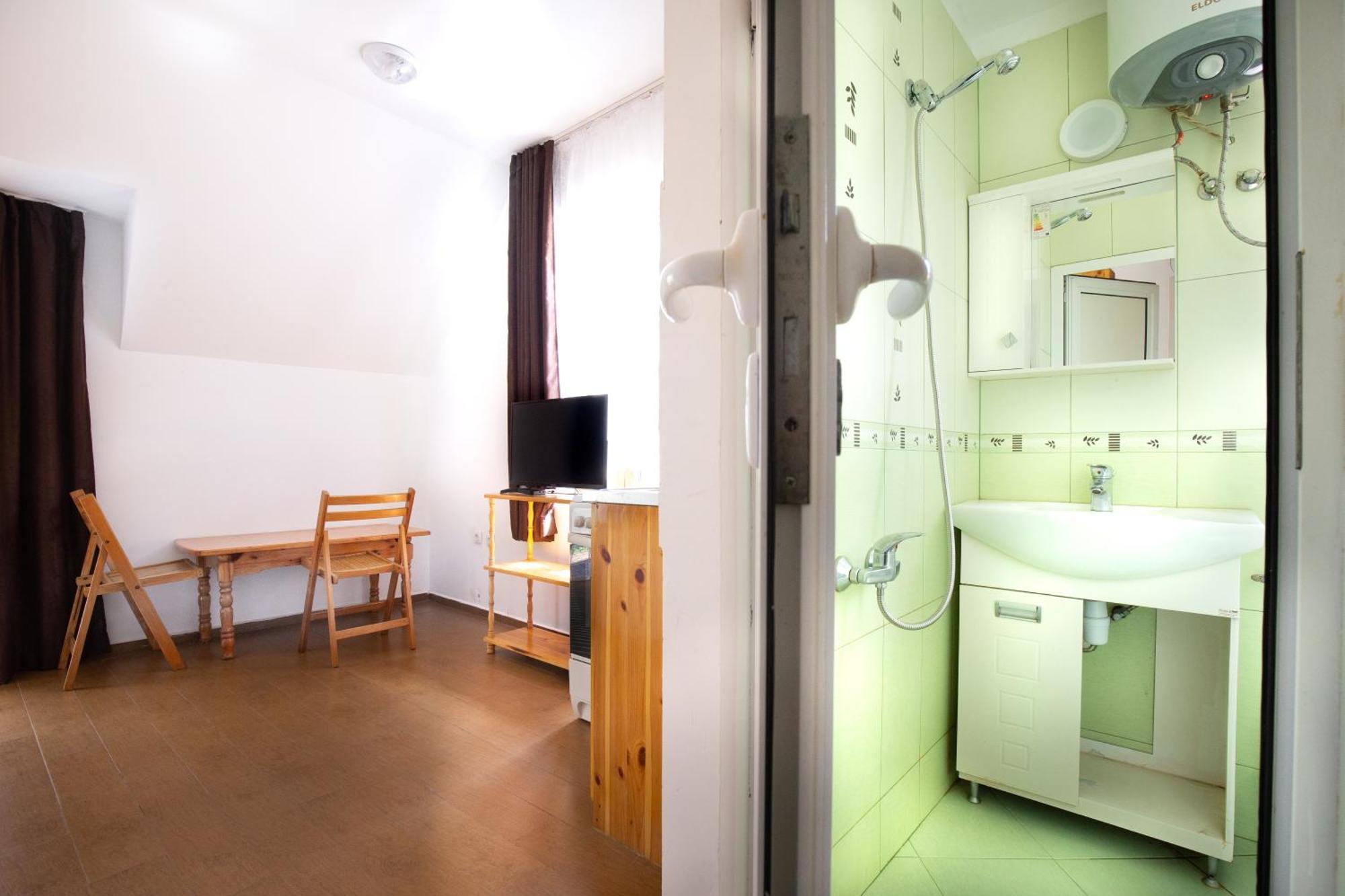 En-Suite Rooms: Novа Guesthouse In Sofia Center Dış mekan fotoğraf
