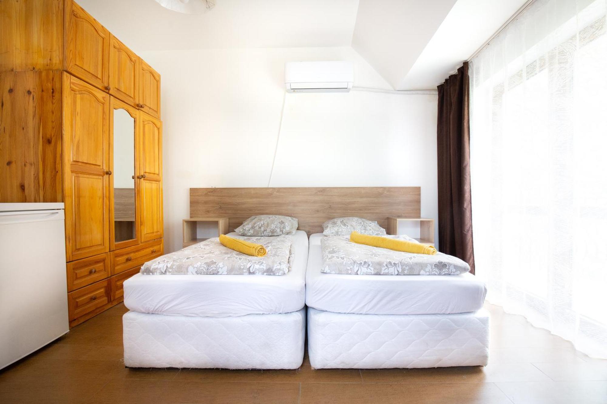 En-Suite Rooms: Novа Guesthouse In Sofia Center Dış mekan fotoğraf
