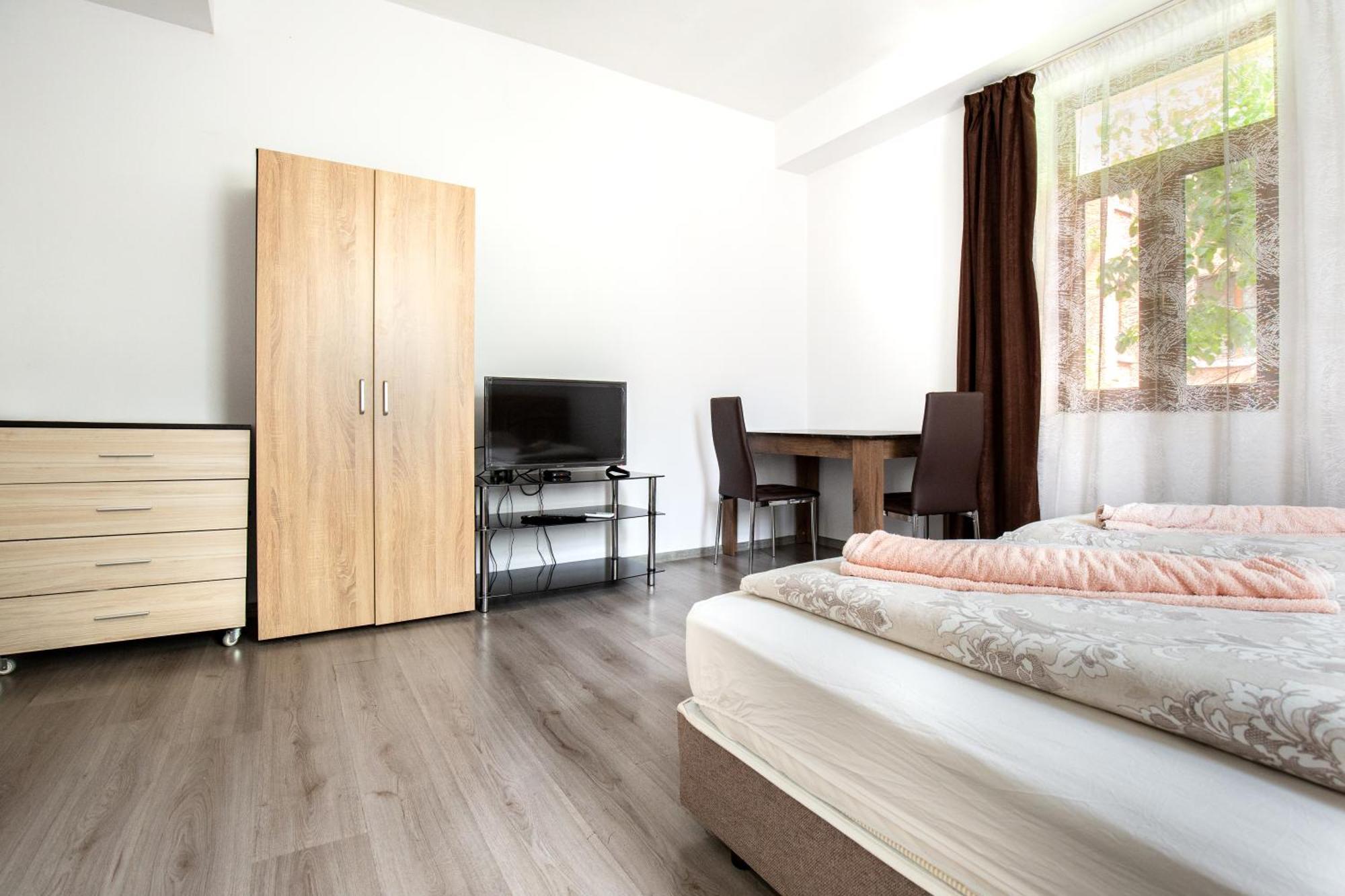 En-Suite Rooms: Novа Guesthouse In Sofia Center Dış mekan fotoğraf